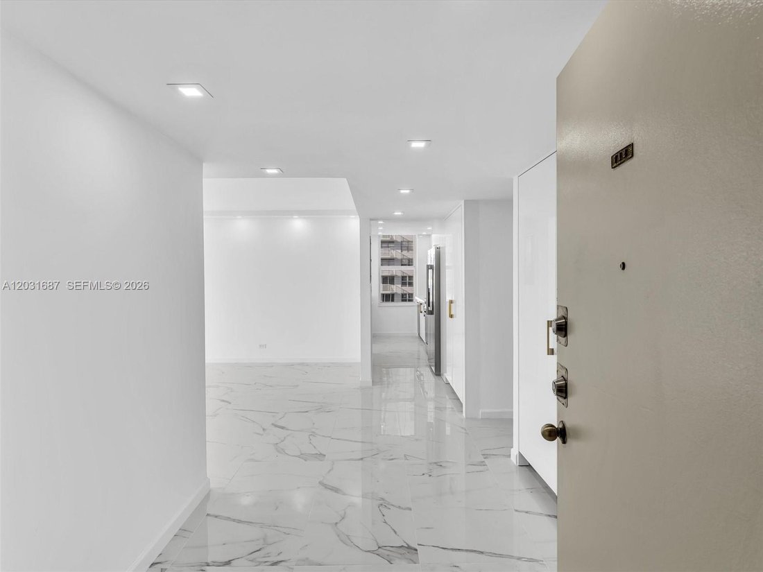 Condo in Sunny Isles Beach, Florida, United States 4 - 18091575