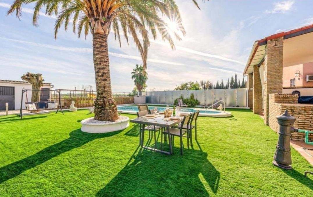 Villa in Salteras, Andalusia, Spain 2 - 18098655