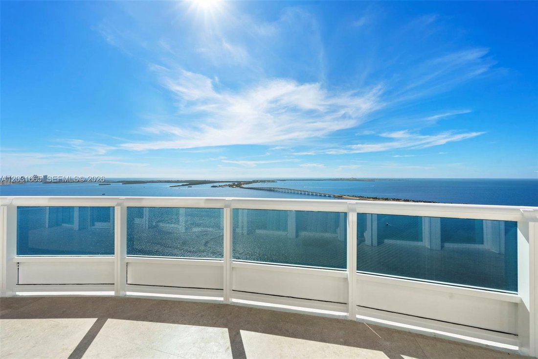 Condo in Miami, Florida, United States 3 - 18096053