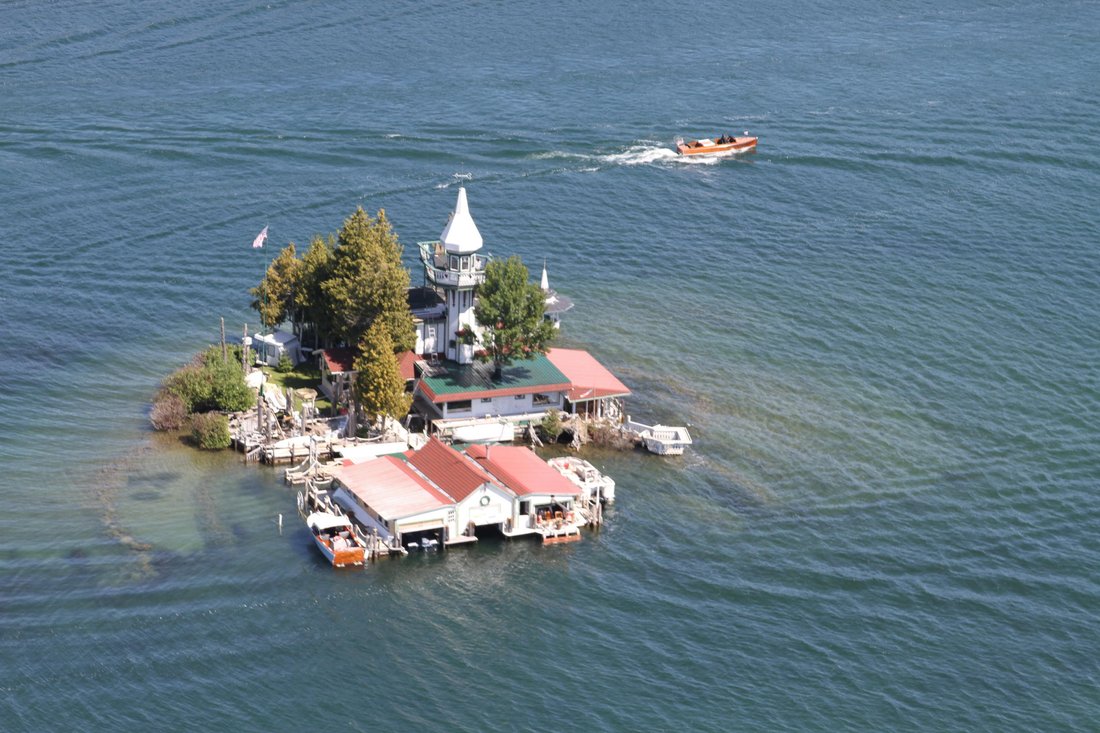 House in Cedarville, Michigan, United States 1 - 18093046