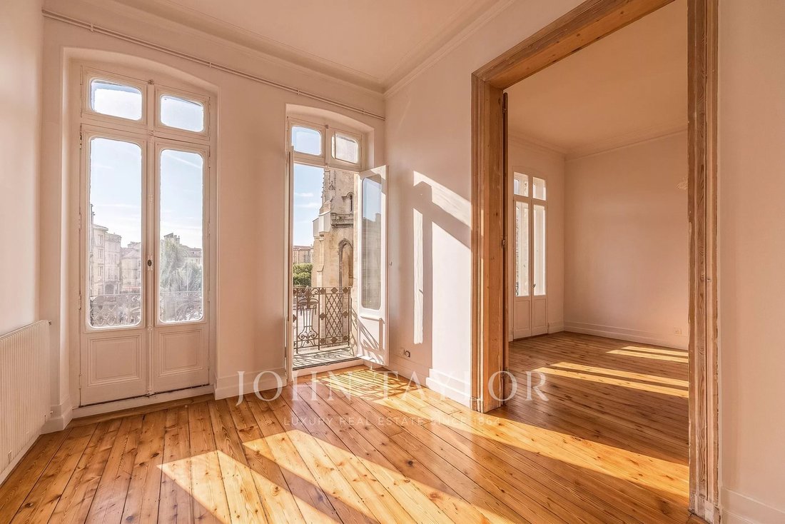 Apartment in Capucins-Saint Michel-Nansouty-Saint Genès, Bordeaux, France 4 - 18101746