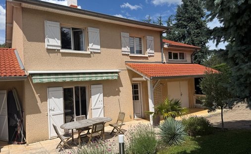 House in Arrondissement of Villefranche-sur-Saône, Auvergne-Rhône-Alpes, France 1
