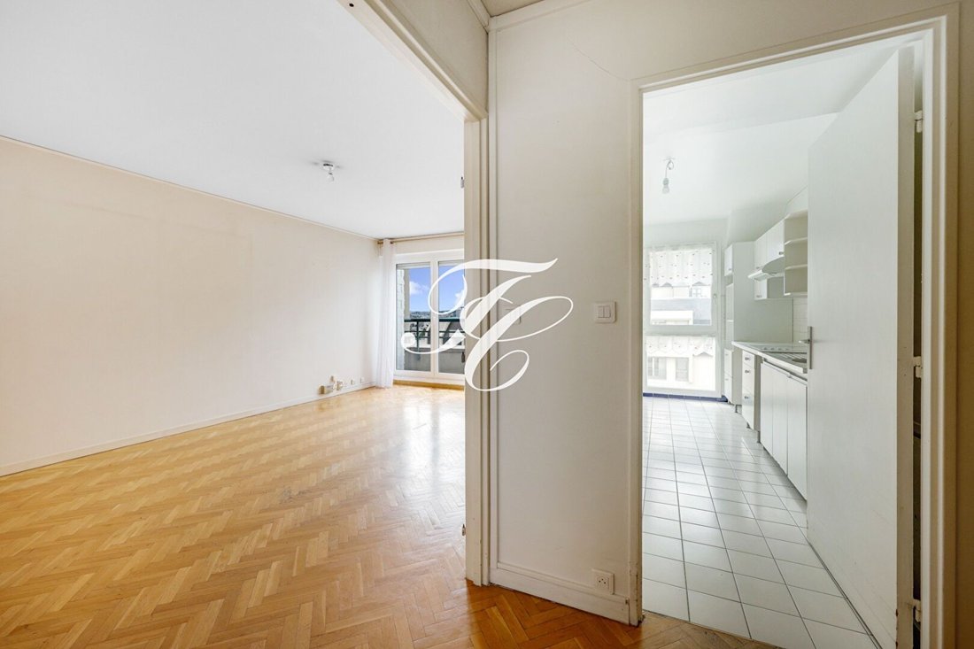 Apartment in Saint-Cloud, Ile-de-France, France 1 - 18096188