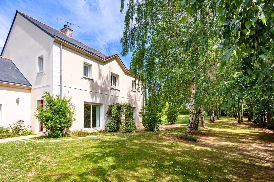 Villa in La Chapelle-sur-Erdre, Pays de la Loire, France 1 - 17954631