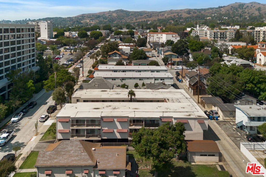 Whittier, California, United States 4 - 18095044