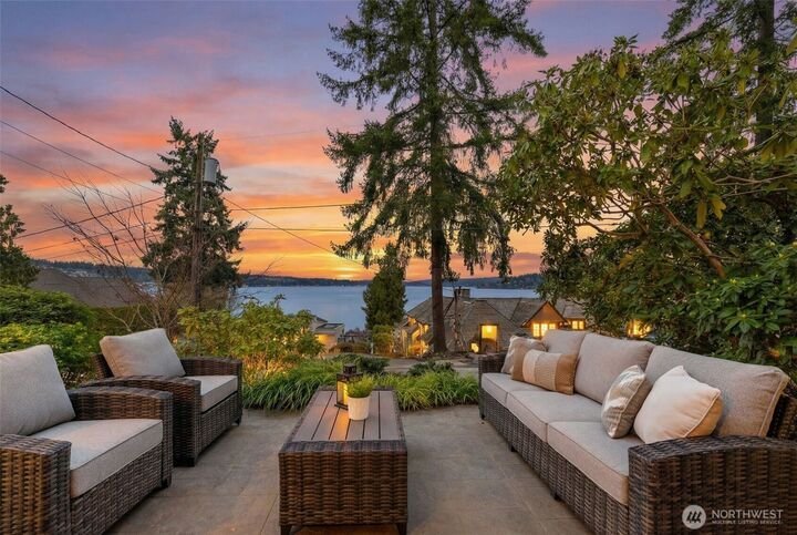 House in Bellevue, Washington, United States 1 - 18104635