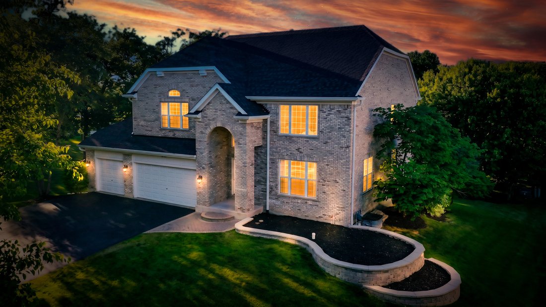 House in Bartlett, Illinois, United States 1 - 18101392