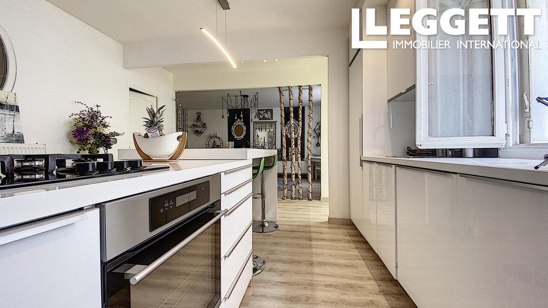 Apartment in Pantin, Ile-de-France, France 2 - 18101638