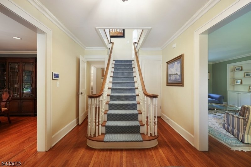 House in Westfield, New Jersey, United States 3 - 18090953