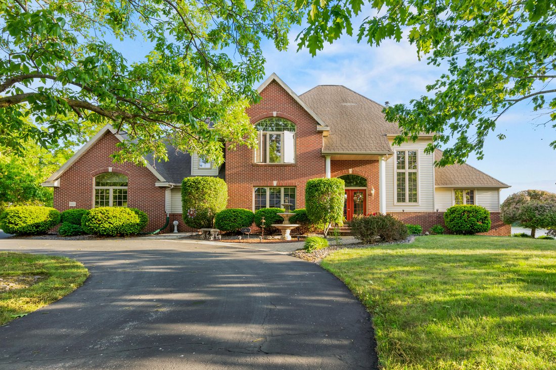 House in Saint Cloud, Wisconsin, United States 1 - 18024857