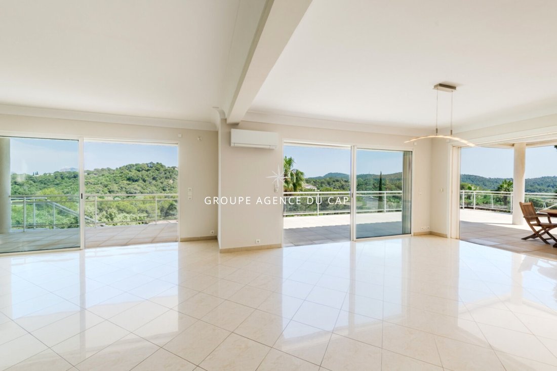 Villa in Le Dramont-Agay-Anthéor-Le Trayas, Saint-Raphaël, France 4 - 18101842