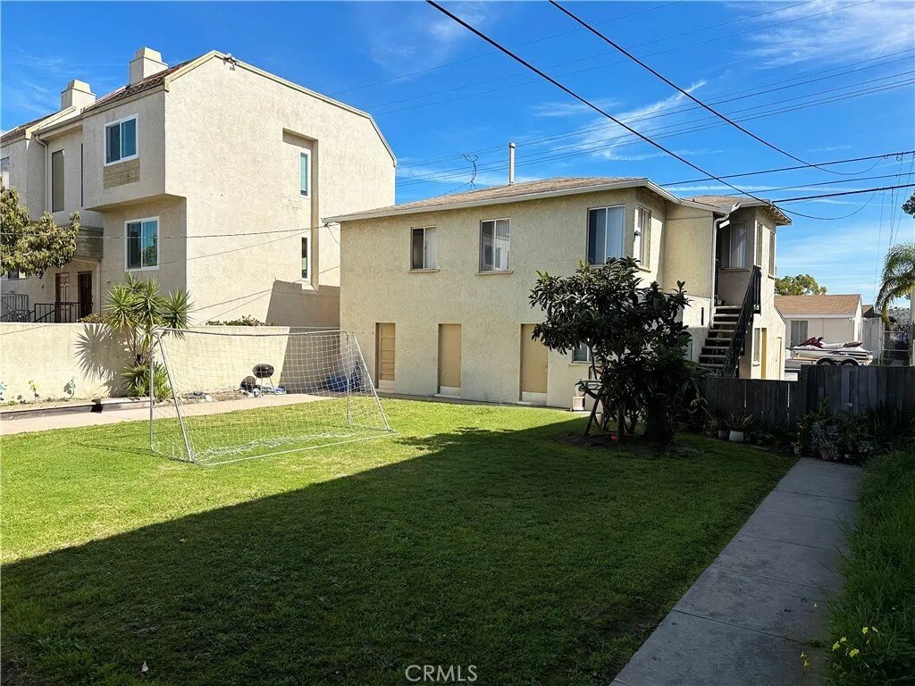 Torrance, California, United States 5 - 18095473