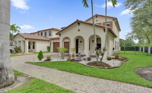 Maison à Pembroke Pines, Floride, États-Unis 1