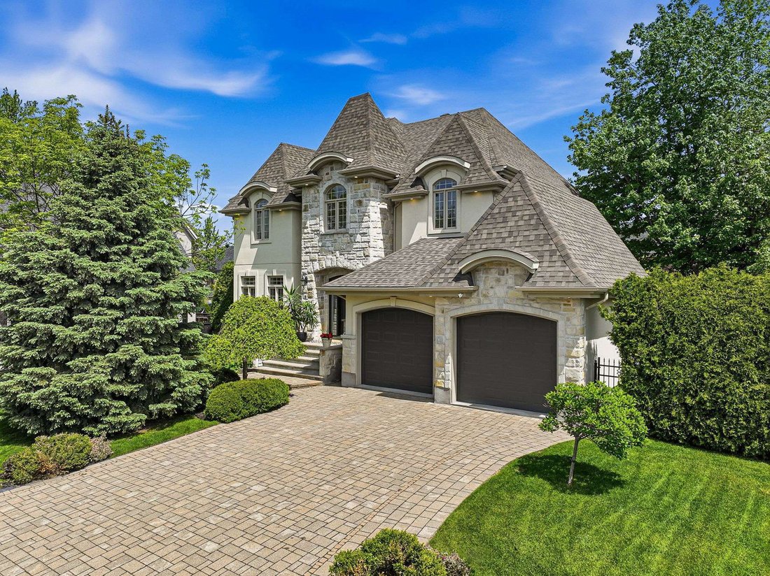 House in Blainville, Quebec, Canada 1 - 18103311