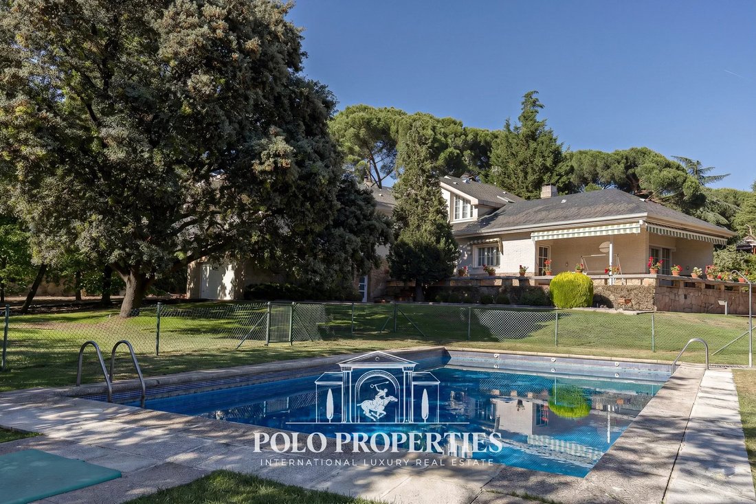 Chalet in Torrelodones, Comunidad de Madrid, Spain 1 - 18093841