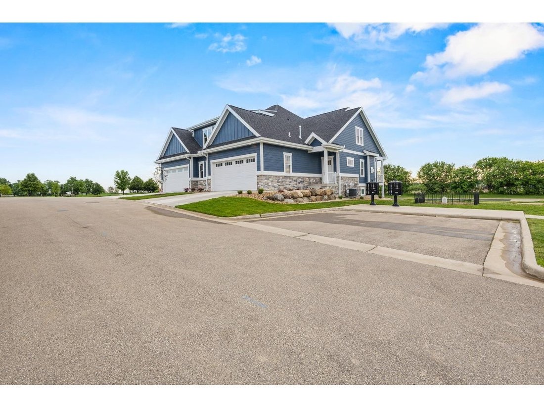 Townhouse in Waunakee, Wisconsin, United States 4 - 18094695
