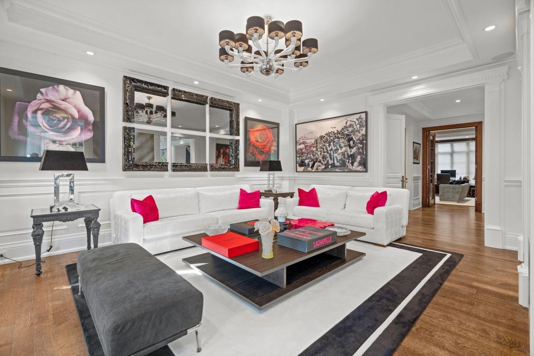 House in Toronto, Ontario, Canada 4 - 18098917