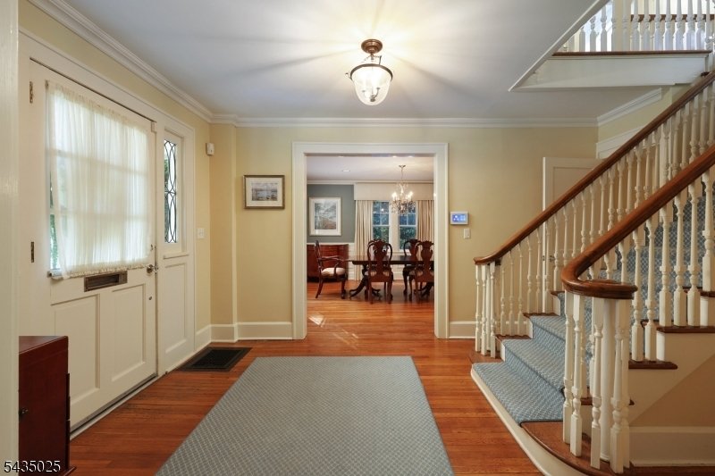House in Westfield, New Jersey, United States 4 - 18090953