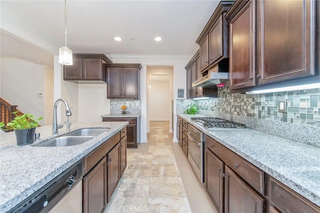 House in Corona, California, United States 4 - 17884989