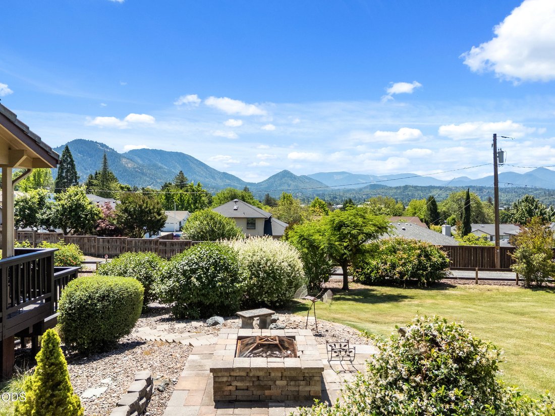 Maison à Grants Pass, Oregon, États-Unis 2 - 18094922