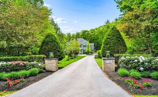 House in Bedford, New Hampshire, United States 1