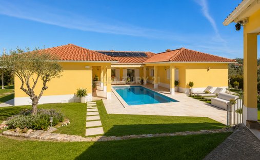 Villa in Povoa da Isenta, Santarem District, Portugal 1