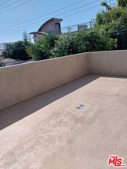 Los Angeles, California, United States 4 - 18091845
