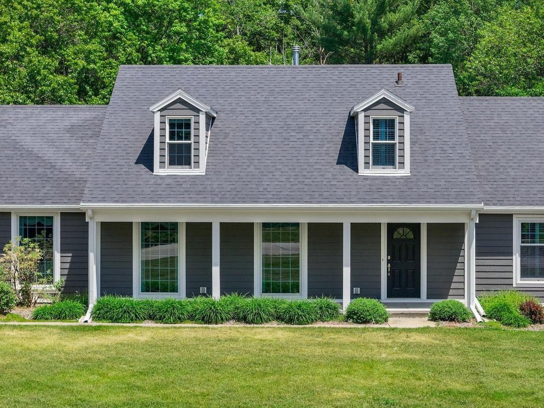 House in Wisconsin Dells, Wisconsin, United States 3 - 18098105