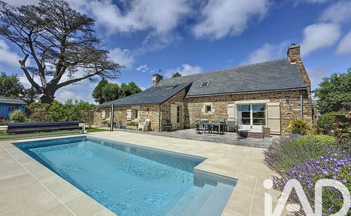 House in Clohars-Carnoët, Brittany, France 1
