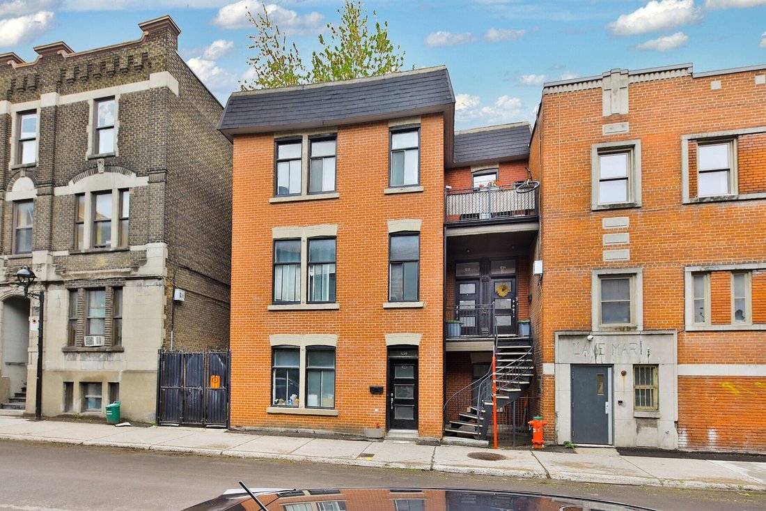 House in Montreal, Quebec, Canada 1 - 18053927