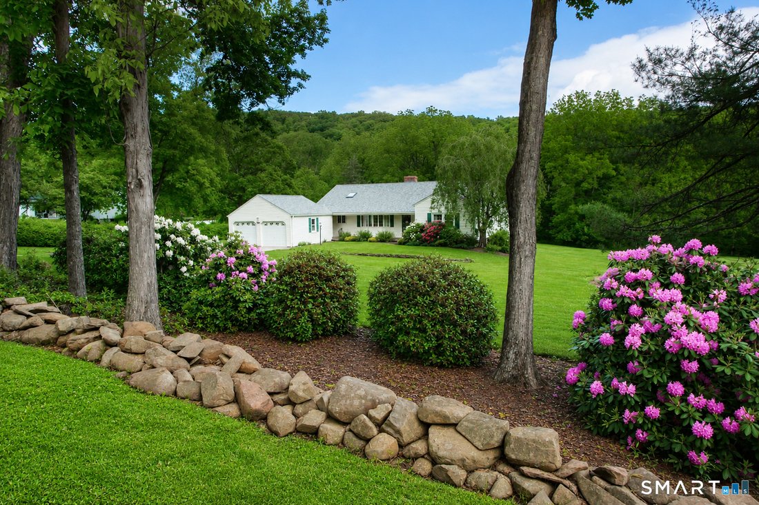 House in East Granby, Connecticut, United States 1 - 18105023