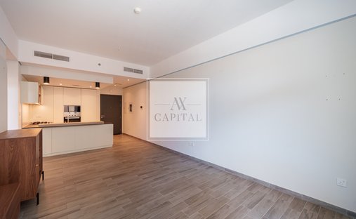 Apartment in MBR City / Mohammed Bin Rashid City, Dubai, United Arab Emirates 1