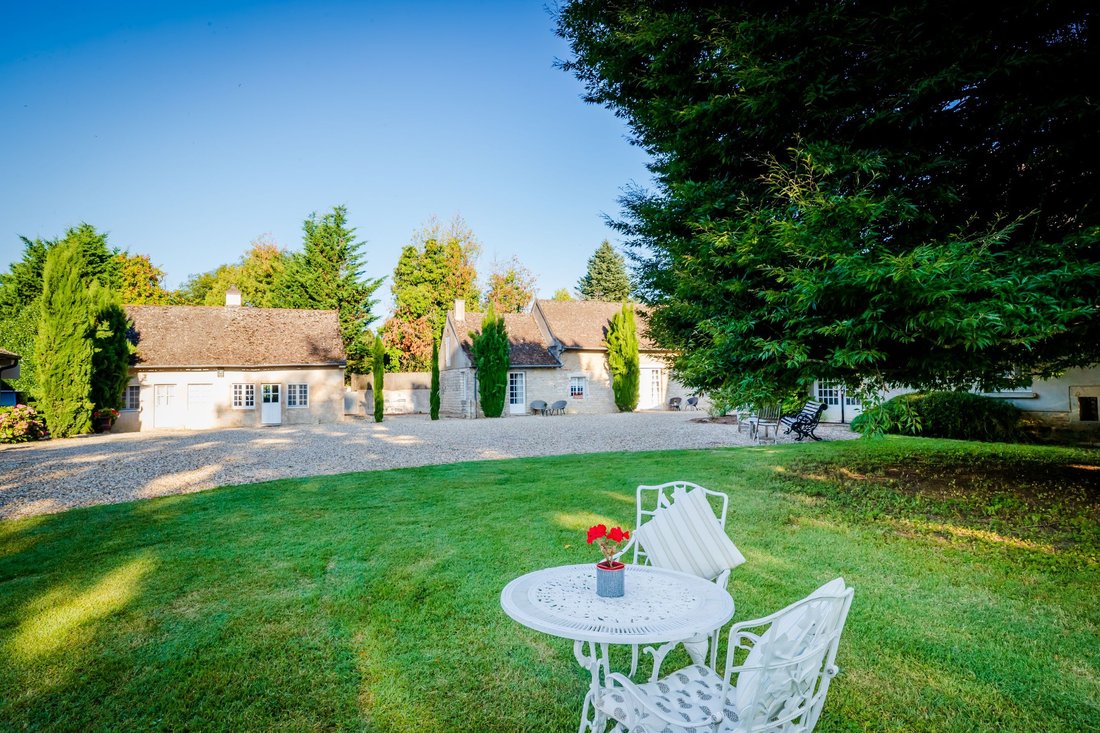 House in Chalon-sur-Saone, Bourgogne – Franche-Comté, France 5 - 18102917