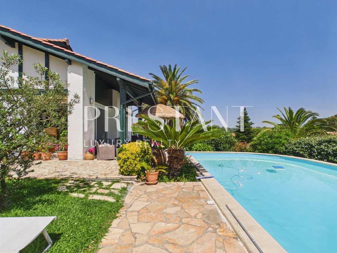 House in Sainte Barbe-Lac, Saint-Jean-de-Luz, France 2 - 18096656