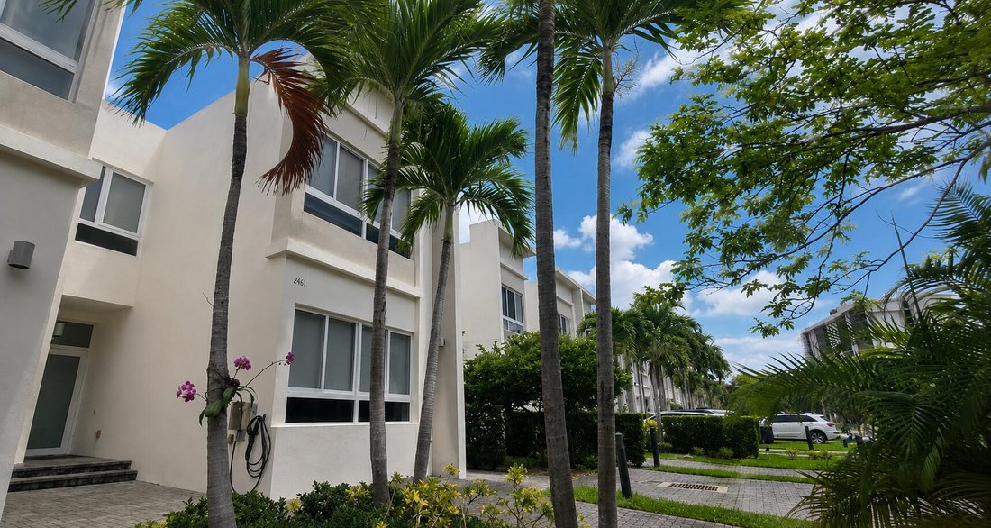 House in North Miami Beach, Florida, United States 1 - 16893613