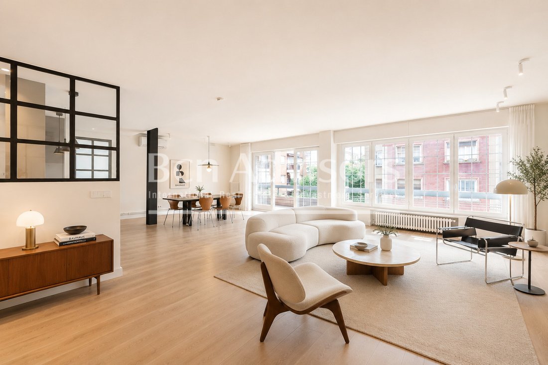 Apartment in Sarrià-Sant Gervasi, Barcelona, Spain 1 - 17935348