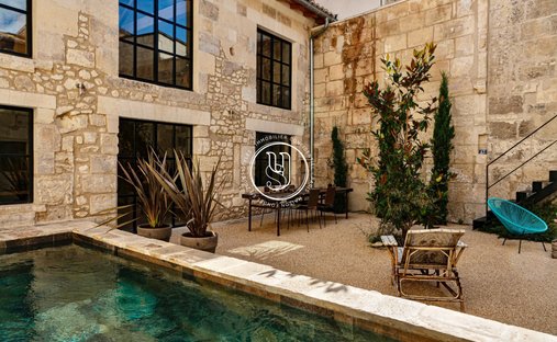 Villa in Saint-Rémy-de-Provence, Provence-Alpes-Côte d'Azur, France 1