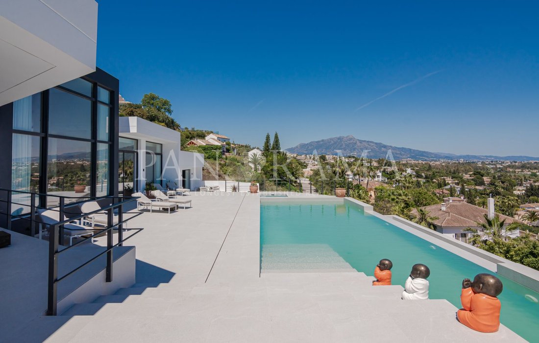 Villa in El Paraíso, Benahavis, Spain 1 - 18093499