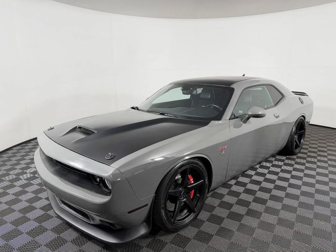 Coupe in Lynnwood, WA, United States 2 - 18103877