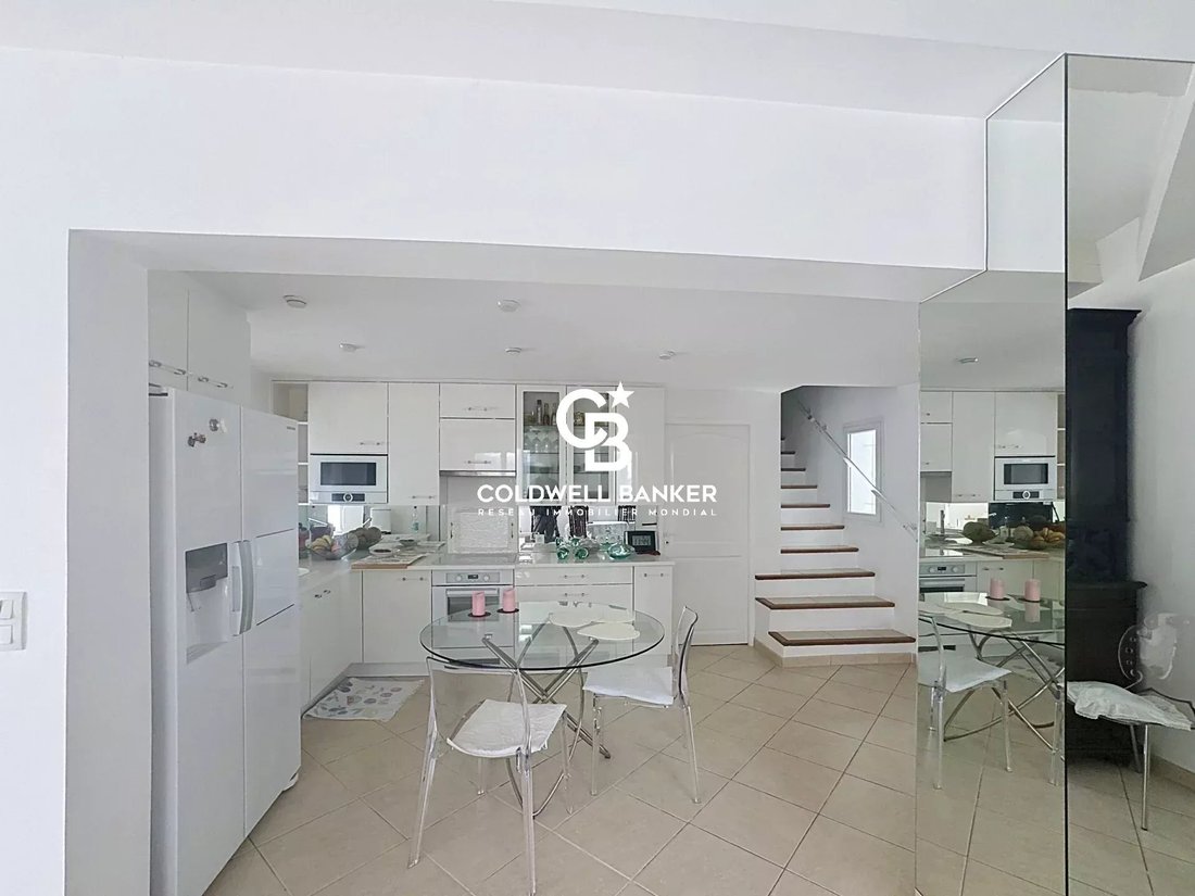 House in Frejus, Provence-Alpes-Côte d'Azur, France 4 - 18099107
