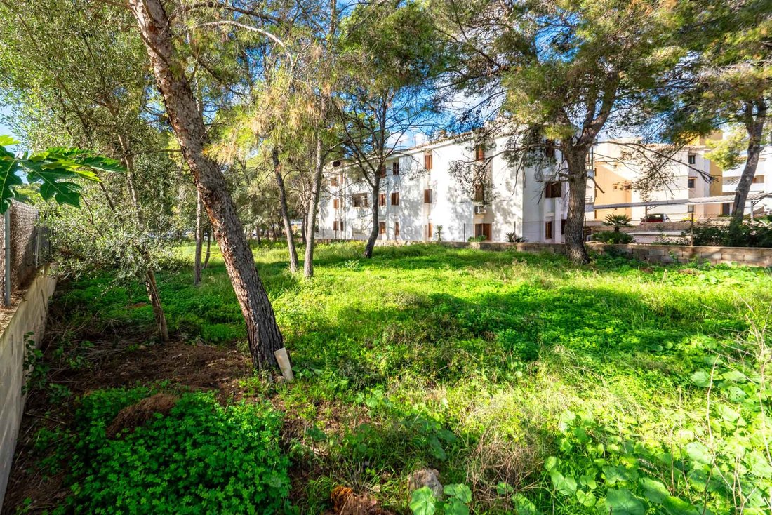 Land in Santa Ponsa, Balearic Islands, Spain 2 - 18093373