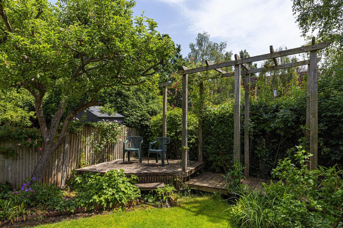 House in West Acton, Ealing, England 3 - 18098687