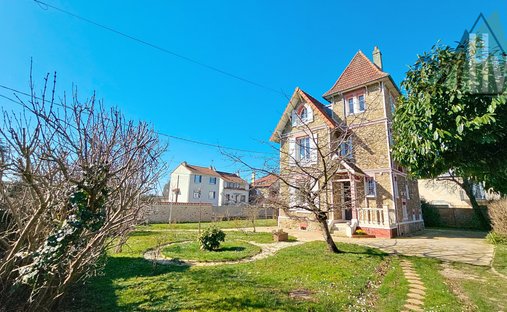 Villa in Brou-sur-Chantereine, Île-de-France, Frankreich 1