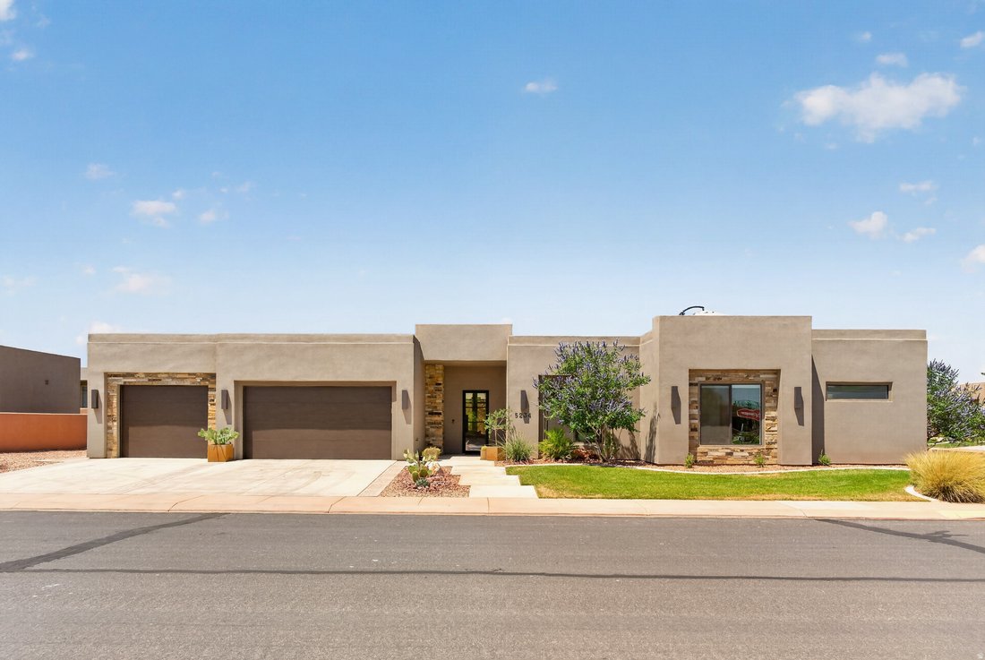 House in Hurricane, Utah, United States 2 - 18076401