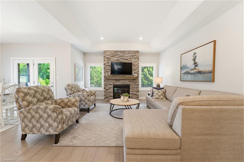 House in Listowel, Ontario, Canada 5 - 18095961