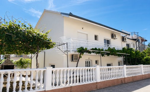 Maison à Rogoznica, Comitat de Šibenik-Knin, Croatie 1