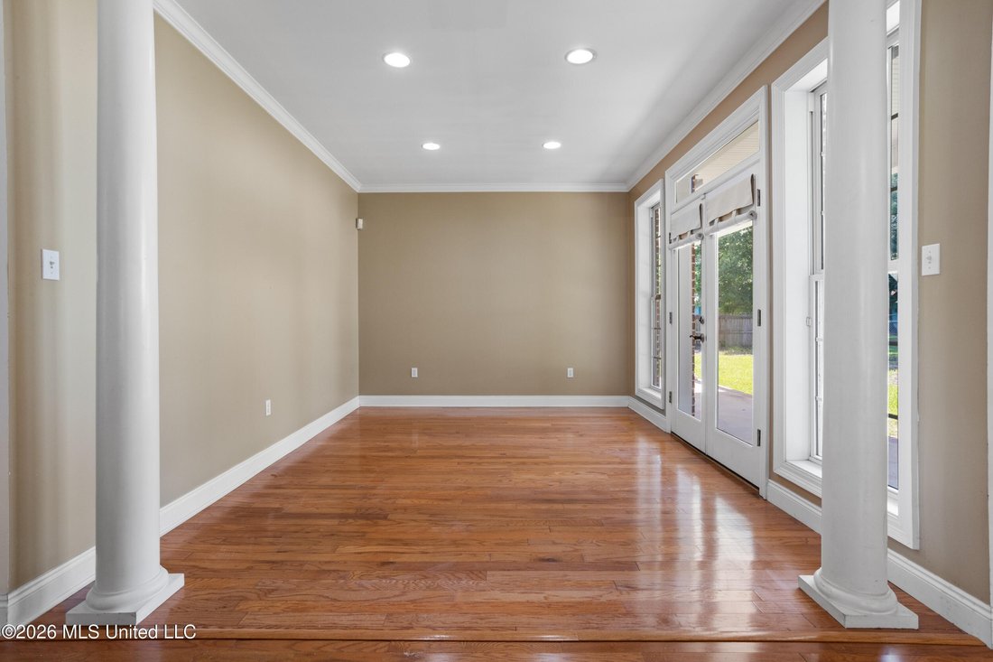 House in Ocean Springs, Mississippi, United States 4 - 18105737