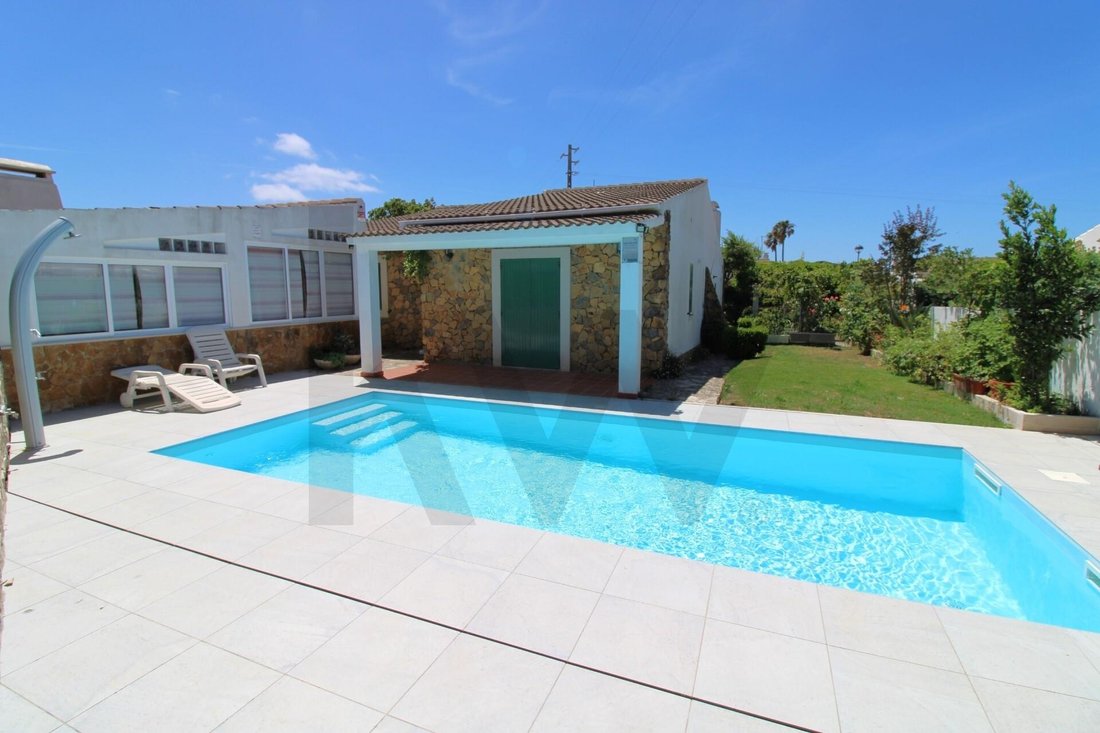 Townhouse in Carvoeira, Lisbon, Portugal 2 - 16102436
