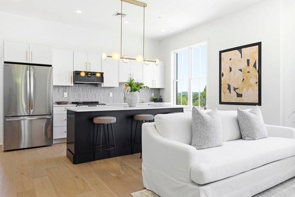 Condo in Boston, Massachusetts, United States 3 - 18092849