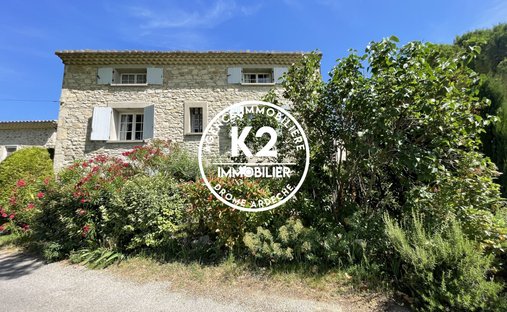 House in Allan, Auvergne-Rhône-Alpes, France 1